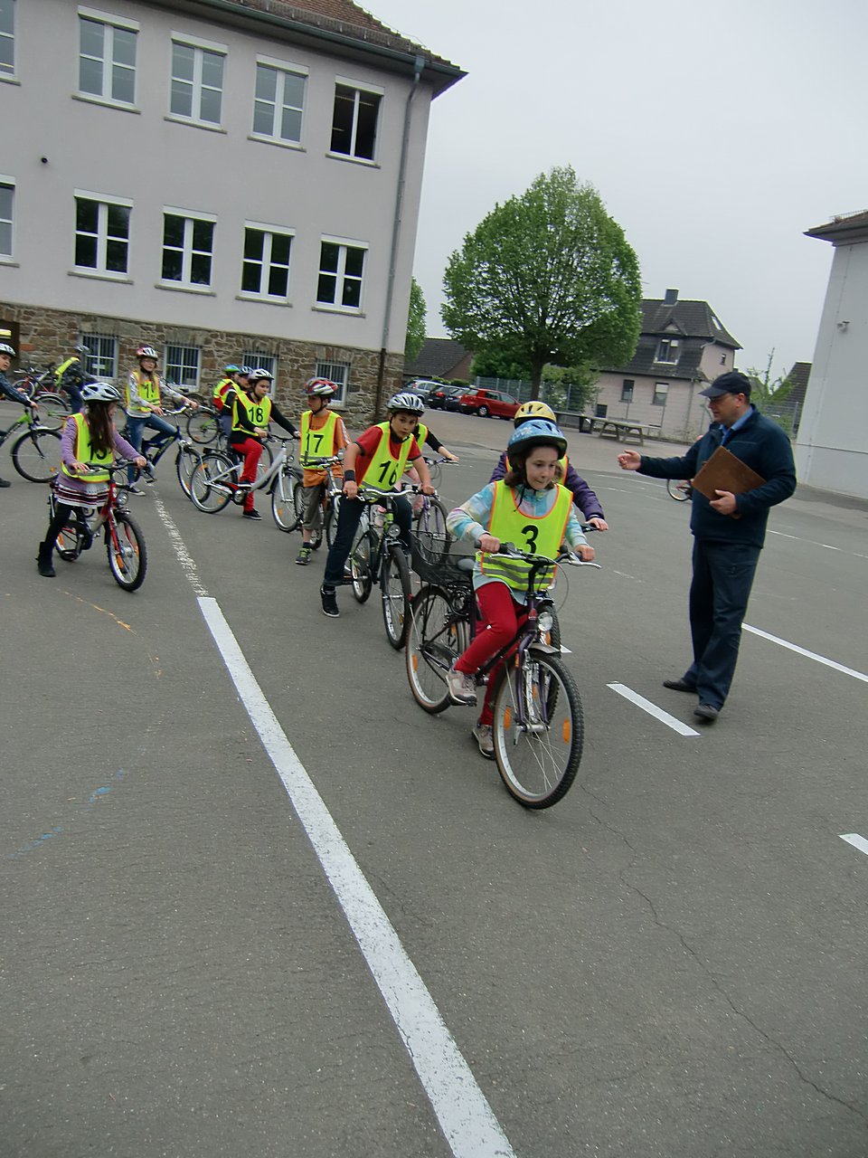 Endlich geschafft Alle Kinder der 4. Klassen haben den